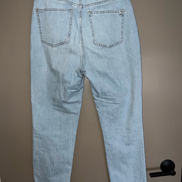 The Petite Curvy Perfect Vintage Jean in Fitzgerald Wash - Picture 8 of 11